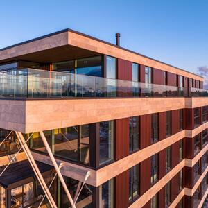 Vesilennuki kortermajad, Estonia